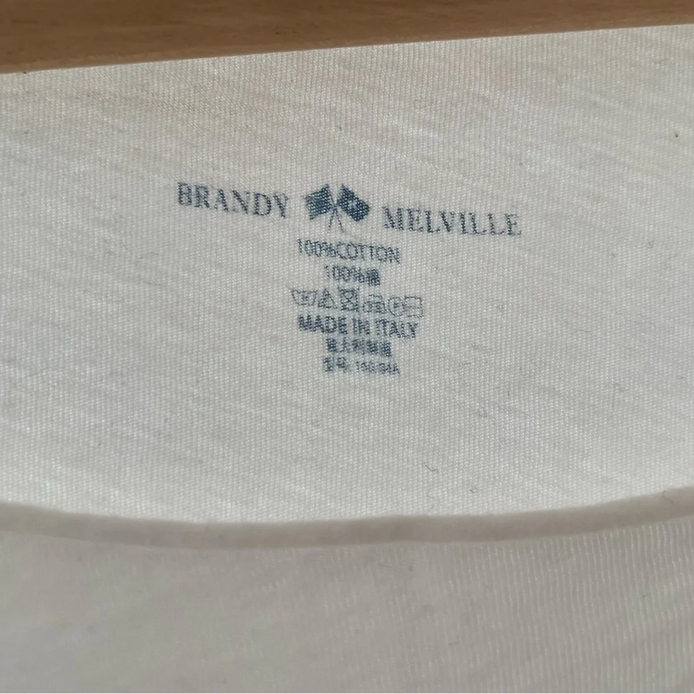 Brandy Melville raw edge white long sleeve - Picture 3 of 3